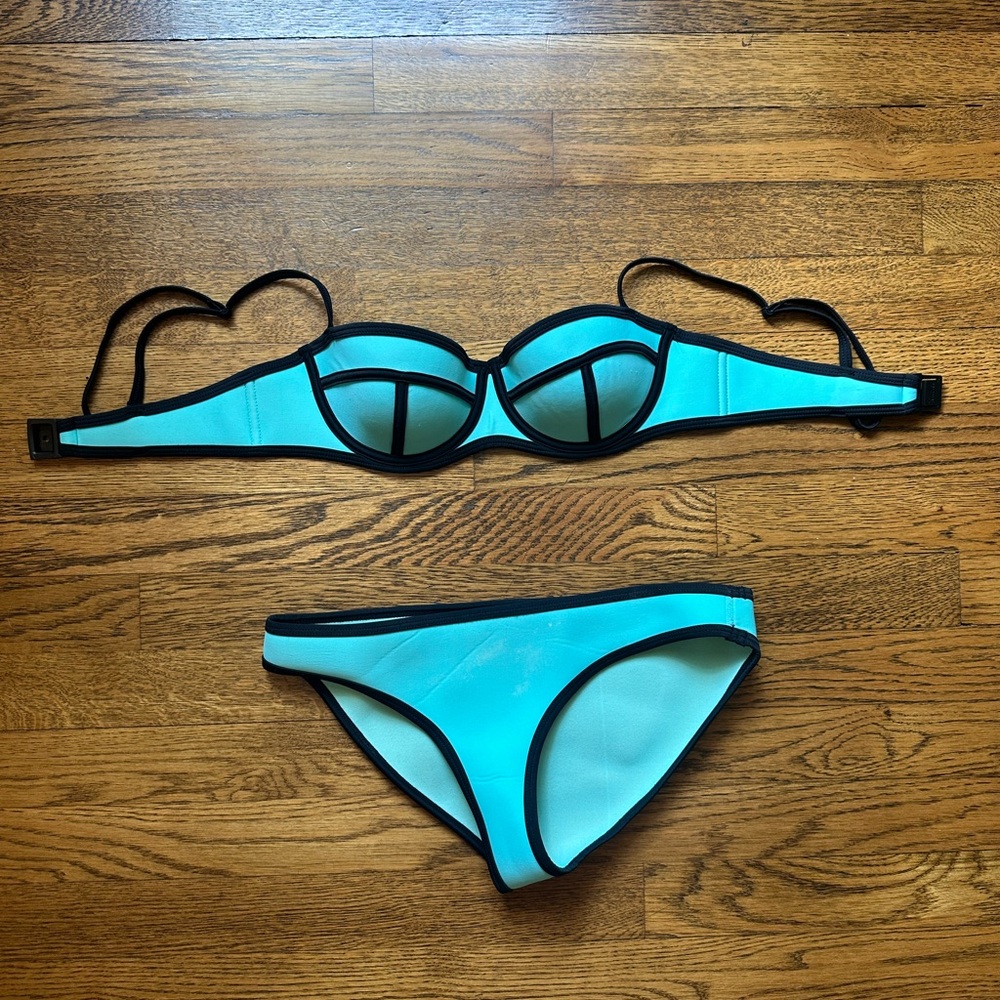 Triangl Bikini, TOP is a SMALL, BOTTOMS are a MEDIUM